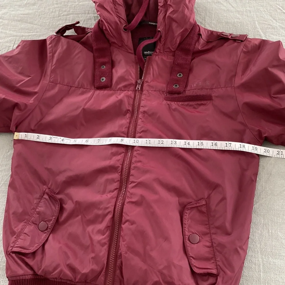 Ambiguous Jacket - Picture 8 of 10